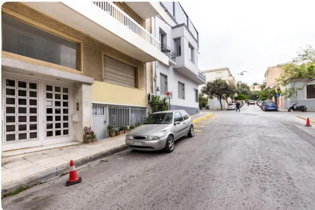 Sunny Apartment Right Under Parthenon Атина Екстериор снимка